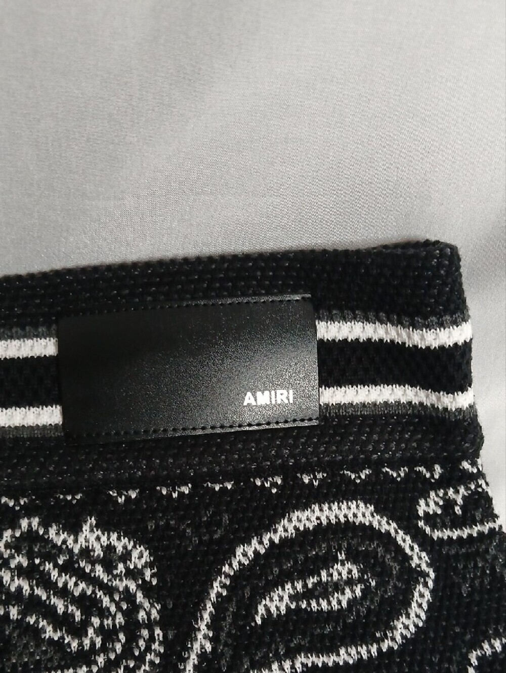 AMIRI Black Bandana-Print Jogger Pants - Picture 5 of 5